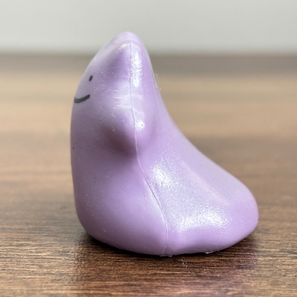 Pokémon DITTO Purple Metallic Toy Battle Action Figure 2019 WCT Cake Topper - Picture 3 of 7